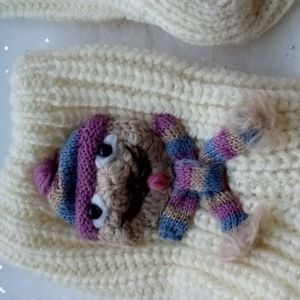 Winter socks - Women's Med.  EUC 1 time.  They are knit with Brrr...treads